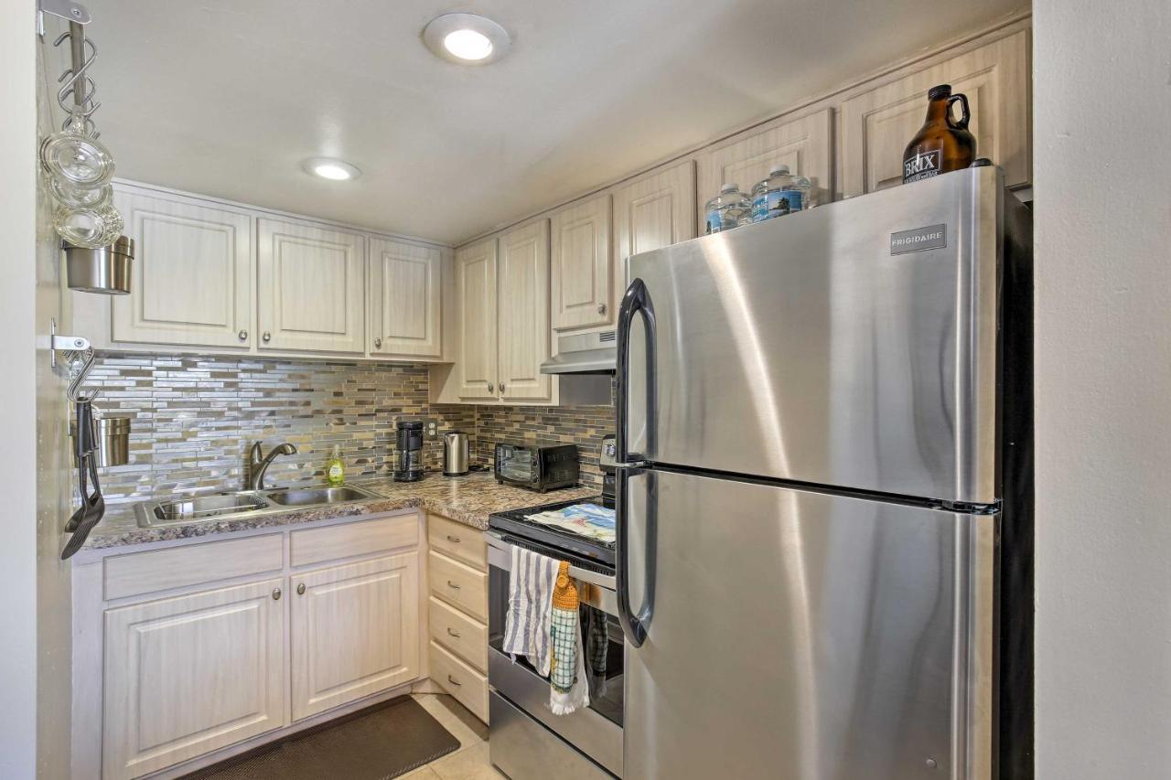 St Pete Condo With Heated Pool - Less Than 1 Mi To Beach! Сент-Піт-Біч Екстер'єр фото
